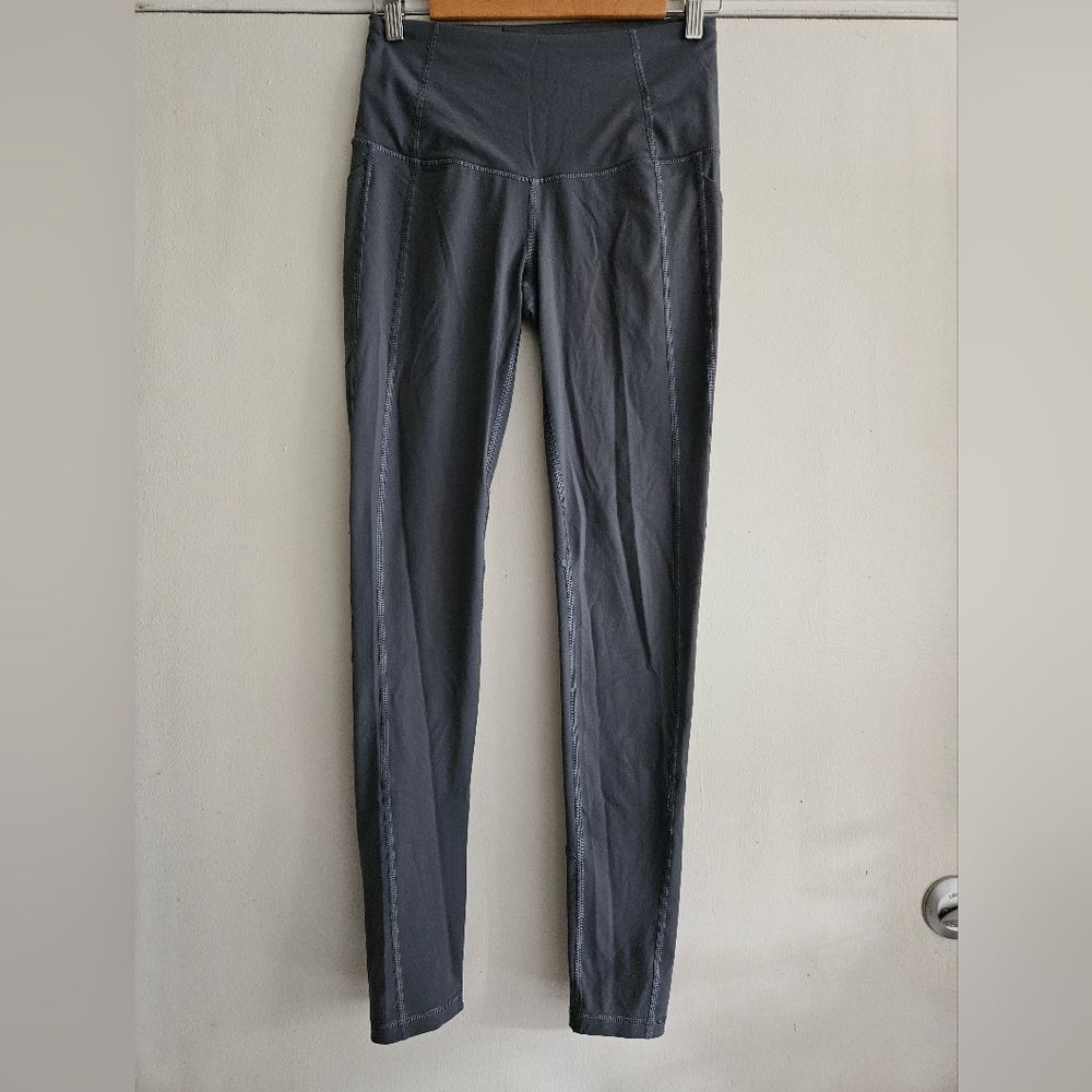 Victoria's Secret Sport Women's Grey Leggings Size Small